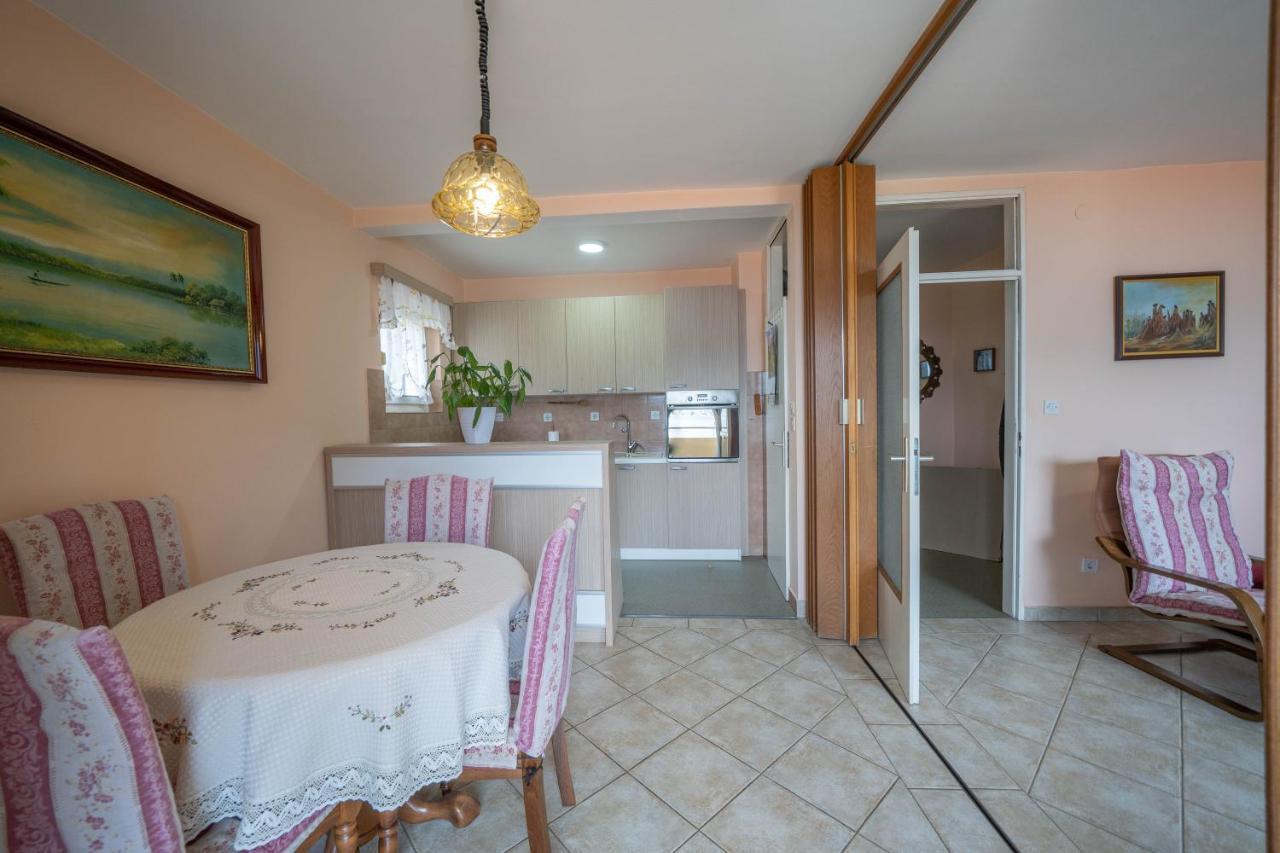Seaside Serenity: 2-Bedroom Apartment With Boka Bay View Κότορ Εξωτερικό φωτογραφία